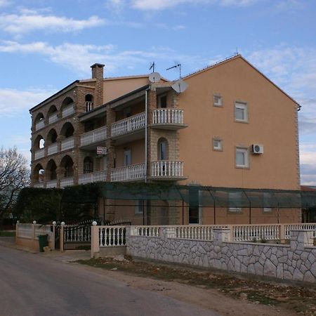 Apartments And Rooms With Parking Space Biograd Na Moru, Biograd - 4305 Екстер'єр фото