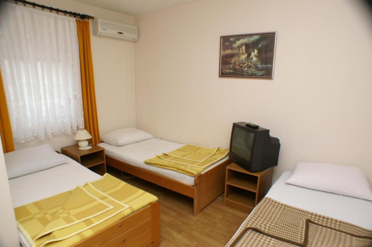 Apartments And Rooms With Parking Space Biograd Na Moru, Biograd - 4305 Екстер'єр фото